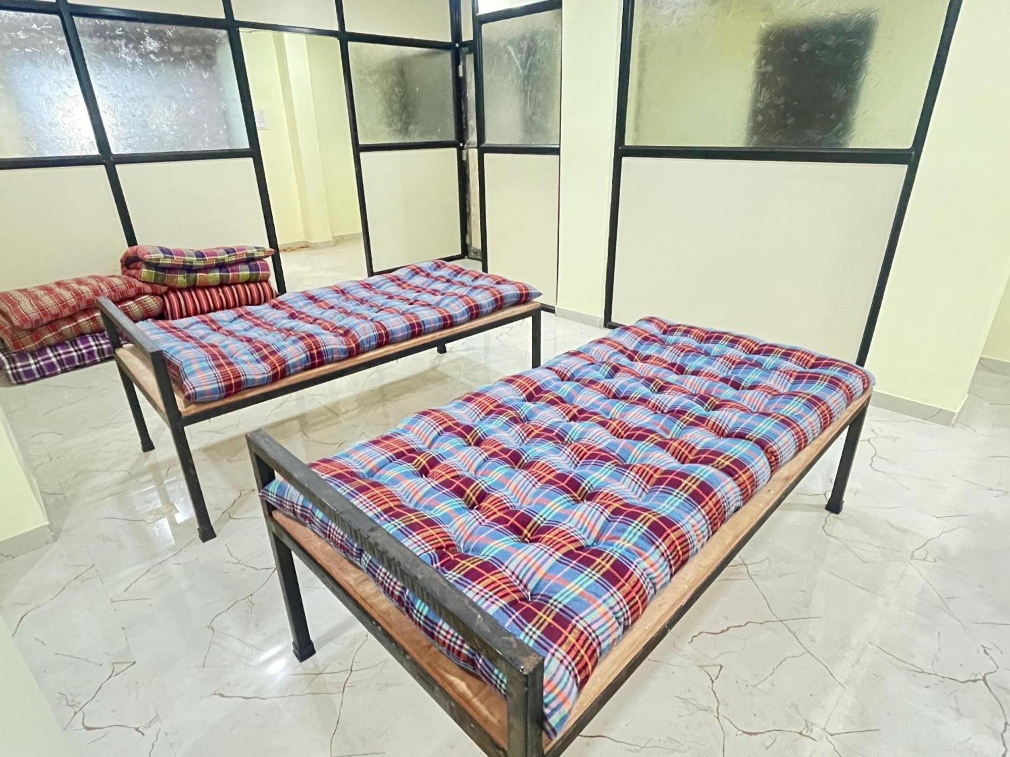 Shree Swami Samarth Pg Rooms For Boys โซลาปูร์ ภายนอก รูปภาพ